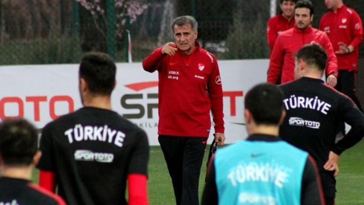 Beşiktaş’ın kadro değerinde 5 ve Trabzonspor'un kadro değerinde ise 11 milyon euro kayıp görüldü.